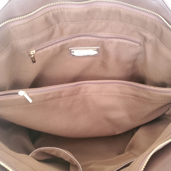 The Bradford Exchange Charles Wysocki "Classic Tails" Tote Bag With Cat Artwork - Picture 8 of 11